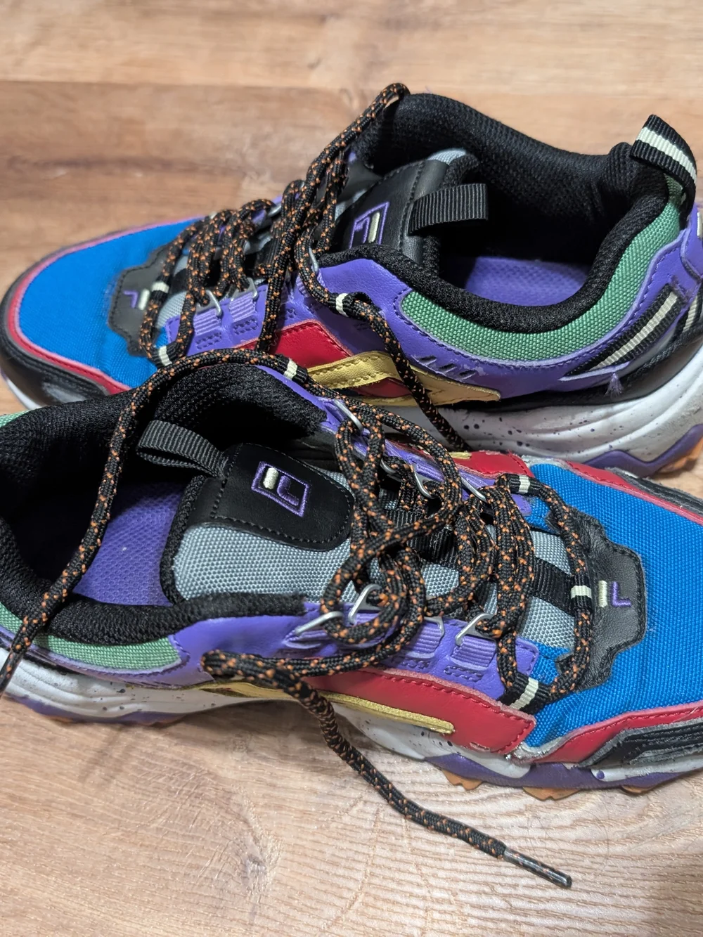 FILA Women’s Size 8 Multicolor Trail Shoes Chunky Sneakers Y2K Gorpcore